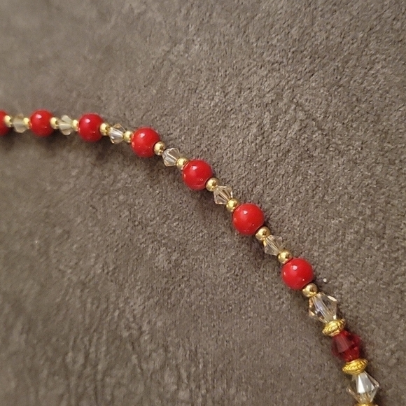 𝅺HANDMADE Red Coral Gold Swarovski Crystal Beaded Valentine's Necklace - Picture 4 of 9